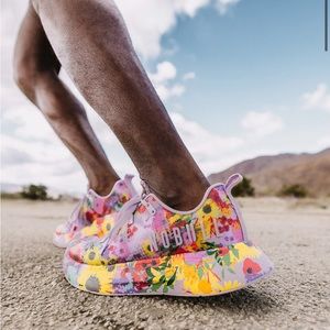 NoBULL Women | Men Floral Translucent Superblossom Runner W-10 | M-8.5